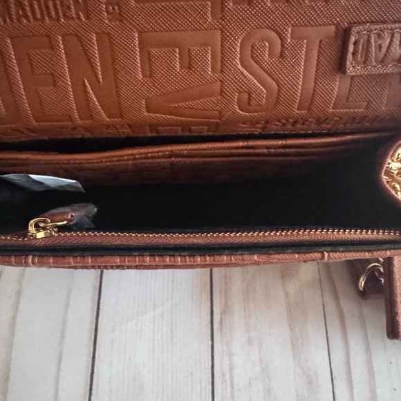 Steve Madden crossbody - Picture 10 of 14